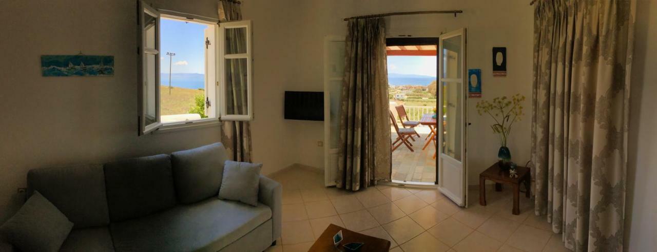 Anthoula'S Sea View Apartment Piso Livadi Esterno foto