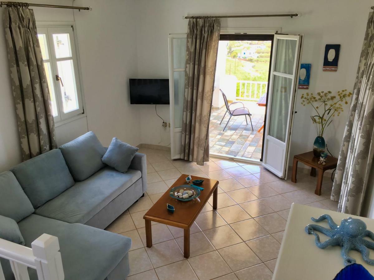 Anthoula'S Sea View Apartment Piso Livadi Esterno foto